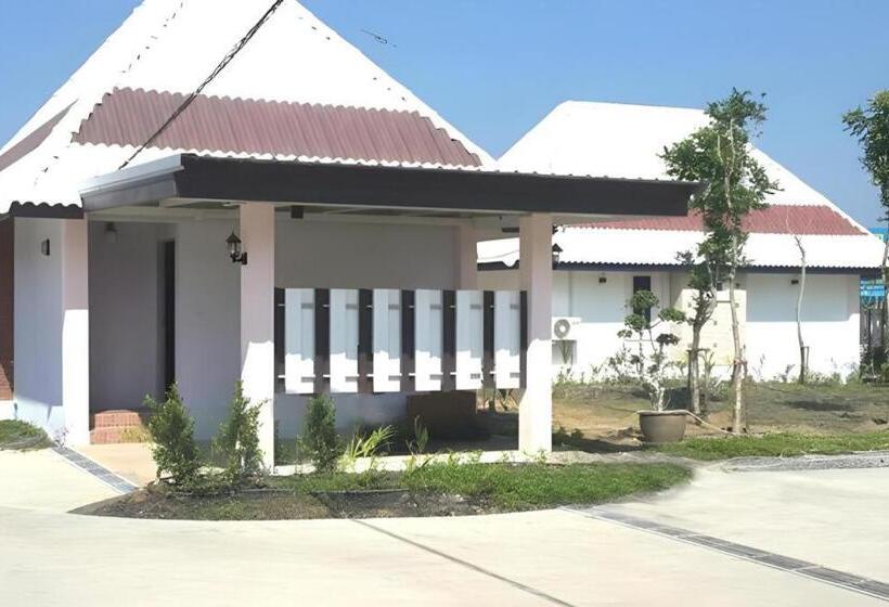 בית מלון כפרי Suanrak Resort