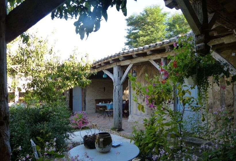 פנסיון Domaine De La Mouthe