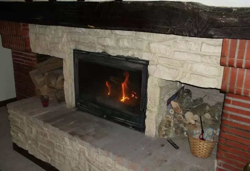 ペンション La Forge De Clermont