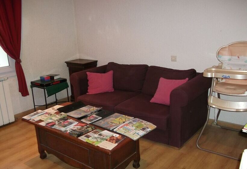 膳宿费 La Forge De Clermont