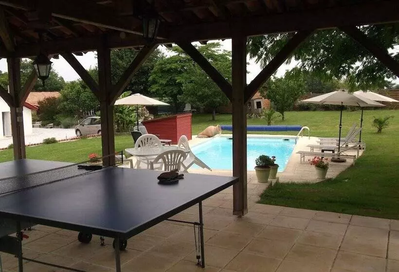 ペンション La Forge De Clermont