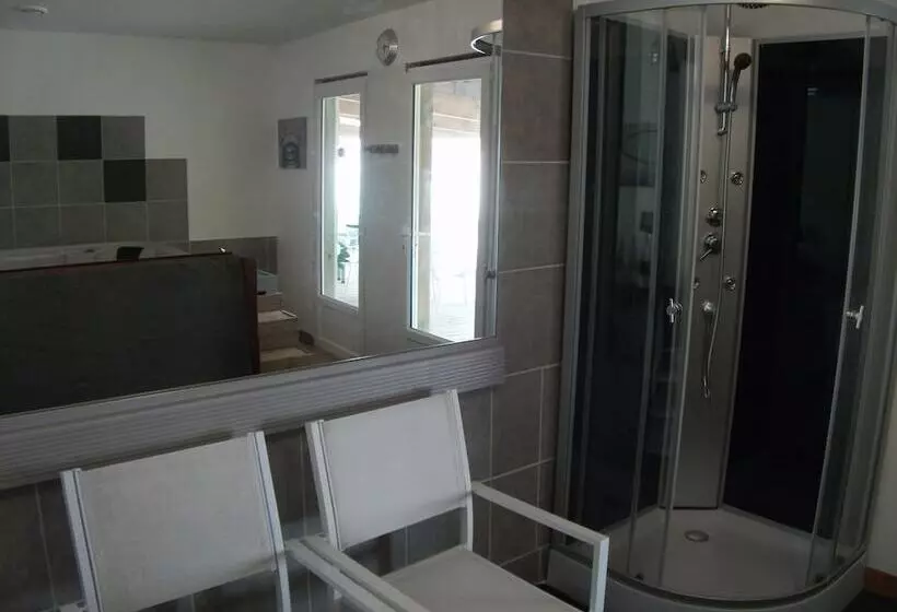 ペンション La Forge De Clermont