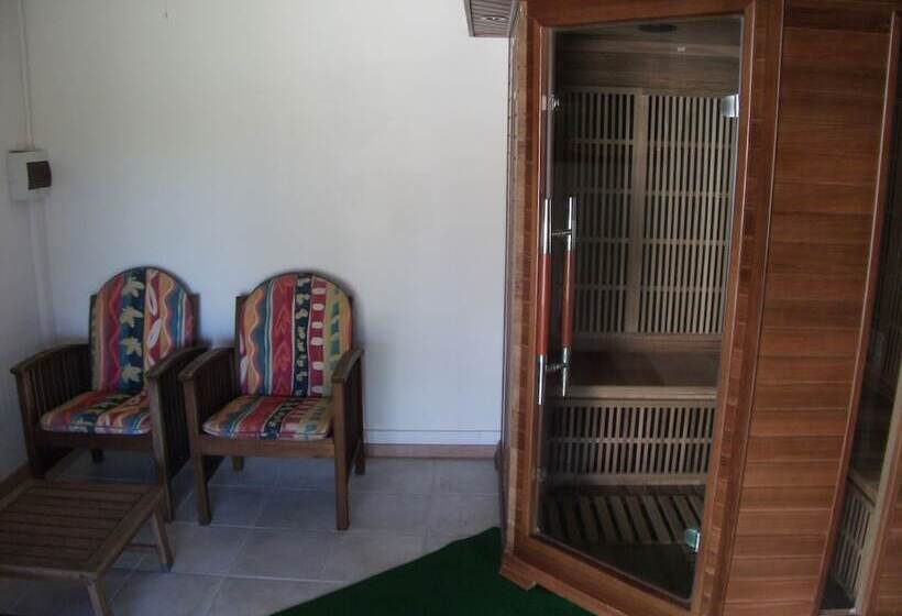 膳宿费 La Forge De Clermont