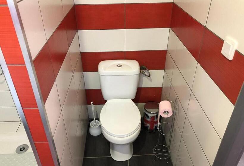 ペンション La Vallée Des Noyers