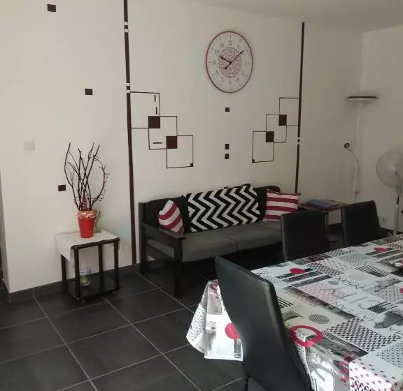 Majatalo La Vallée Des Noyers