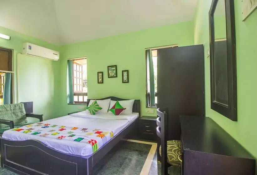 ペンション Oyo Home 18328 Green View Studio