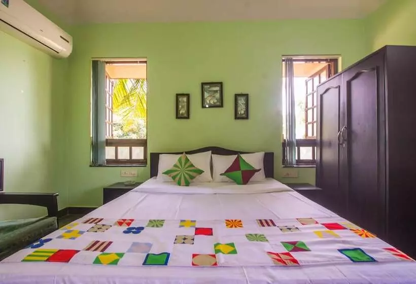 ペンション Oyo Home 18328 Green View Studio