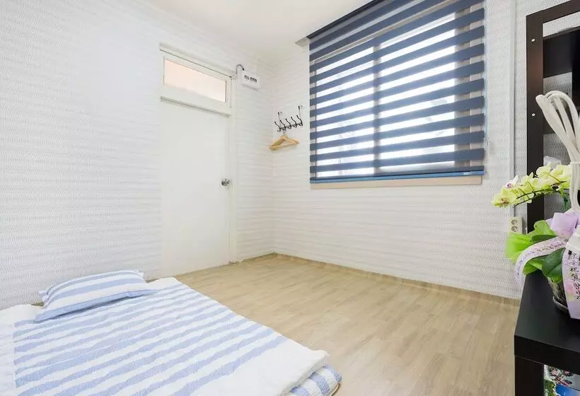 Majatalo Yours Guesthouse