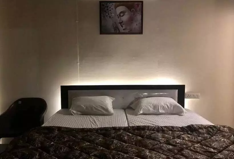 Swachh Room   Hostel