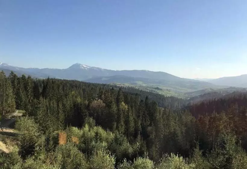 Aamiaismajoitus (B&B) Golden Nest