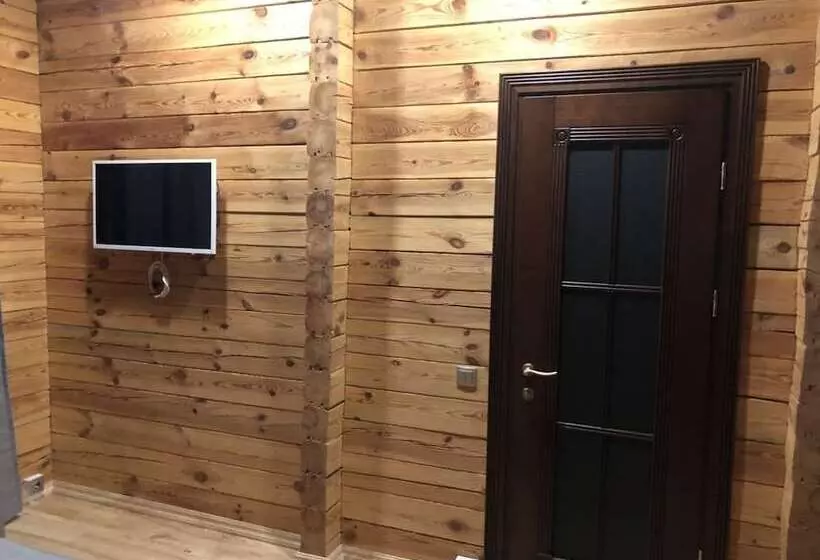 Aamiaismajoitus (B&B) Golden Nest