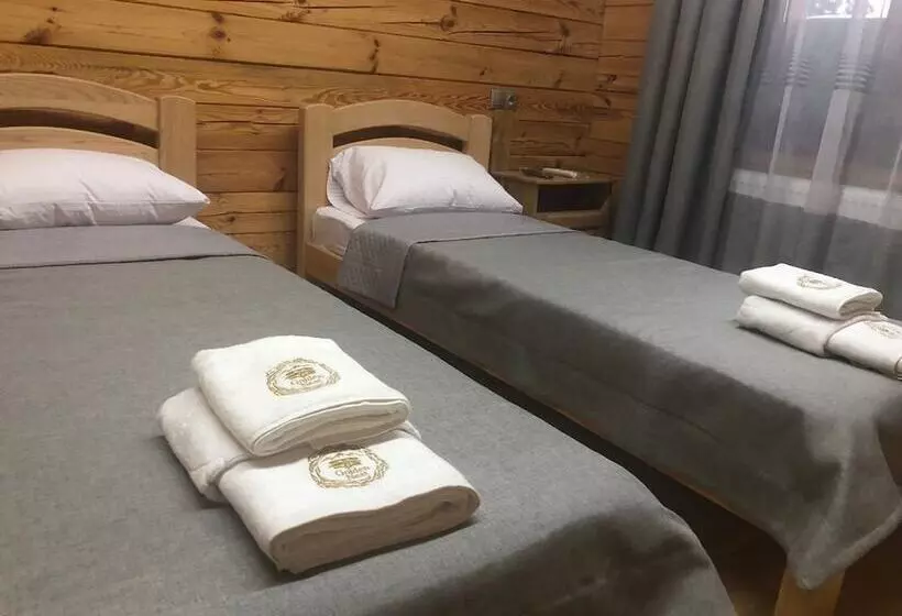 Aamiaismajoitus (B&B) Golden Nest