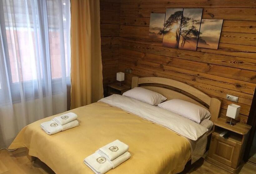 تختخواب و صبحانه Golden Nest