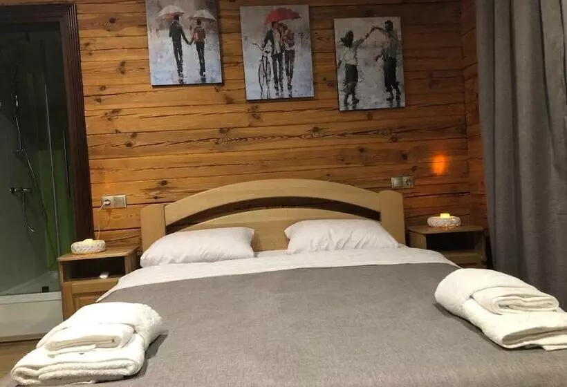 Aamiaismajoitus (B&B) Golden Nest