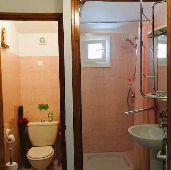 ベッドアンドブレックファースト La Bastide Des Roses