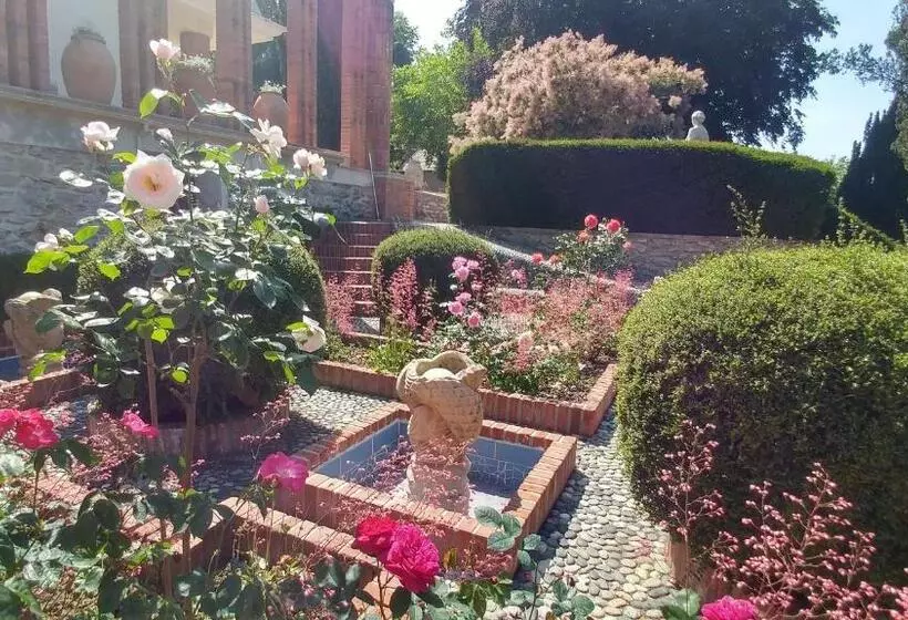 ベッドアンドブレックファースト La Closerie