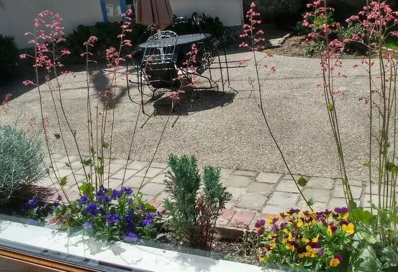 ベッドアンドブレックファースト La Closerie