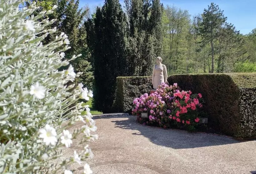 ベッドアンドブレックファースト La Closerie