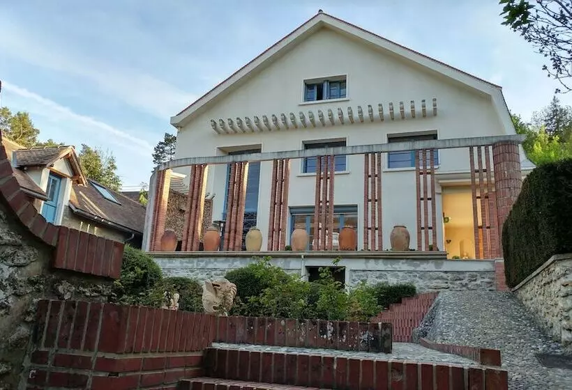 ベッドアンドブレックファースト La Closerie