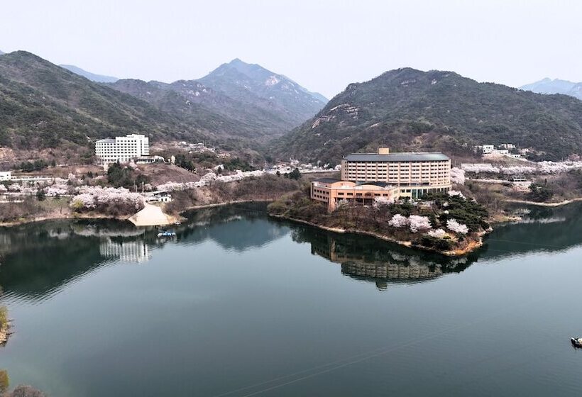 Hotel Cheong Pung Resort