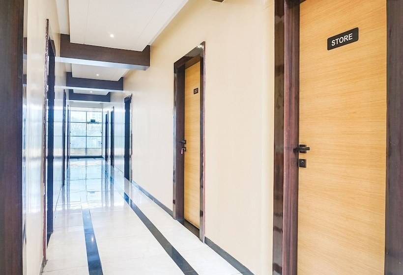 Fabhotel Krishna Regency