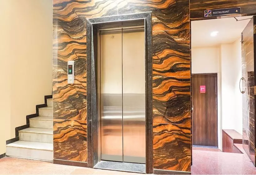 Fabhotel Krishna Regency