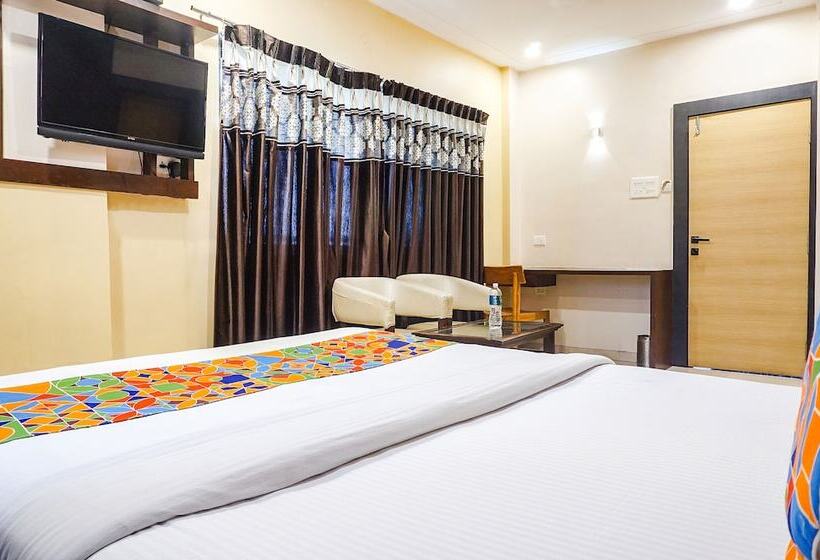 Fabhotel Krishna Regency