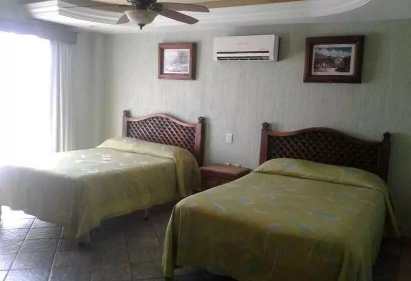 ホテル La Capilla