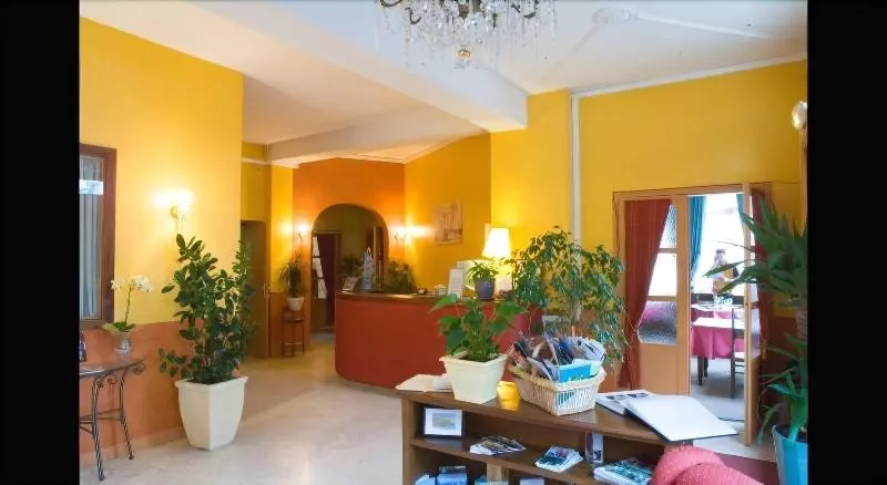 ホテル Le Lion Dor