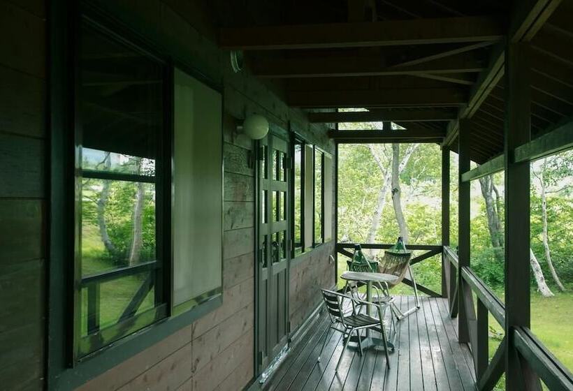 בית מלון כפרי Okushiga Lodge Yama No Manimani