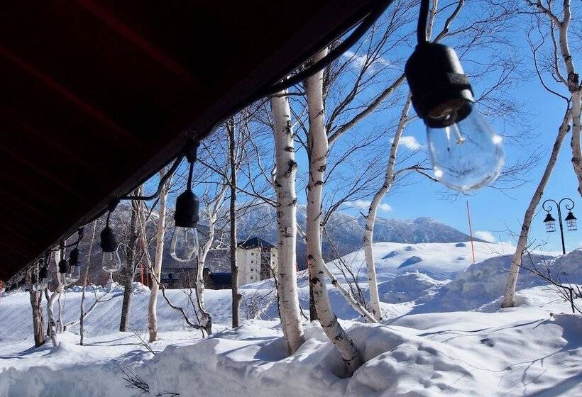 בית מלון כפרי Okushiga Lodge Yama No Manimani