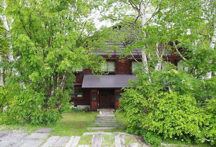 בית מלון כפרי Okushiga Lodge Yama No Manimani