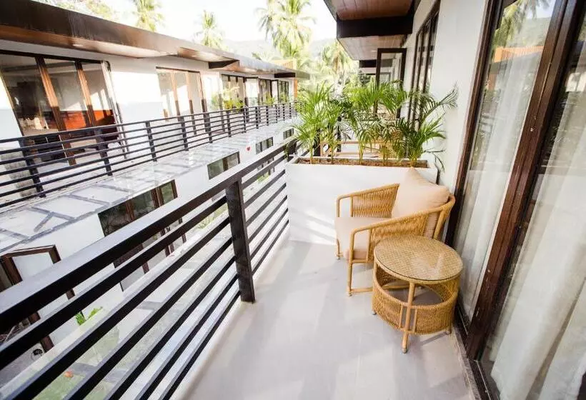 Hotelli Holiday Suites Port Barton