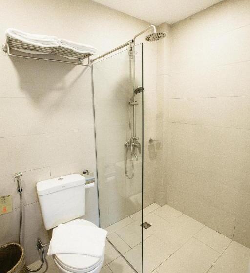 هتل Holiday Suites Port Barton