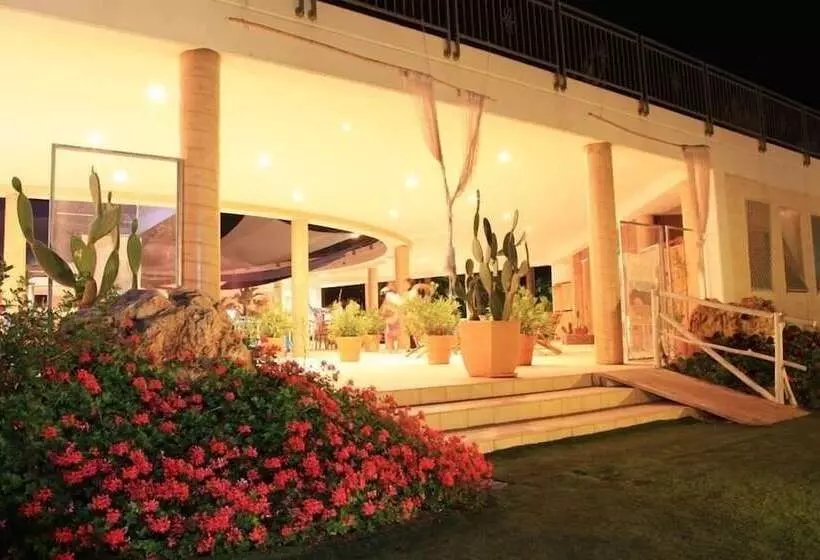ペンション Viar Beach Club