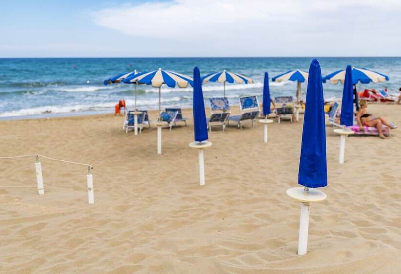 ペンション Viar Beach Club