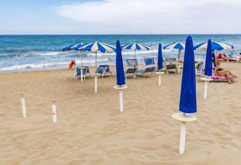 ペンション Viar Beach Club