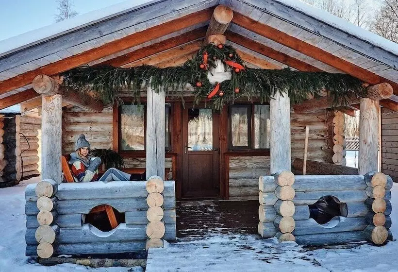 リゾートホテル Turisticheskaya Derevenka Ecotel