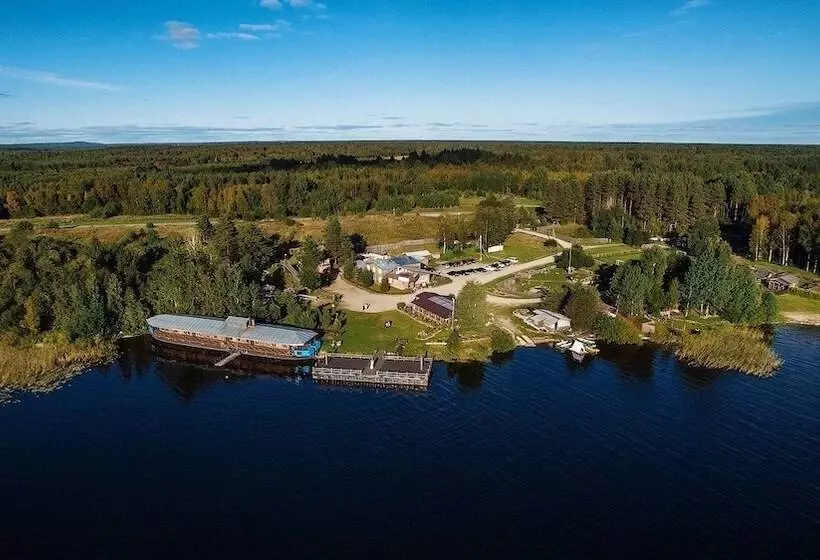 リゾートホテル Turisticheskaya Derevenka Ecotel