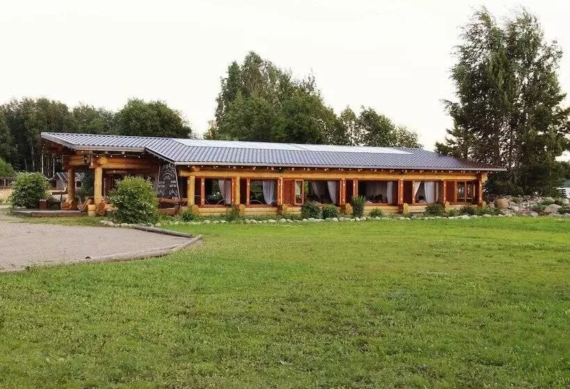 リゾートホテル Turisticheskaya Derevenka Ecotel