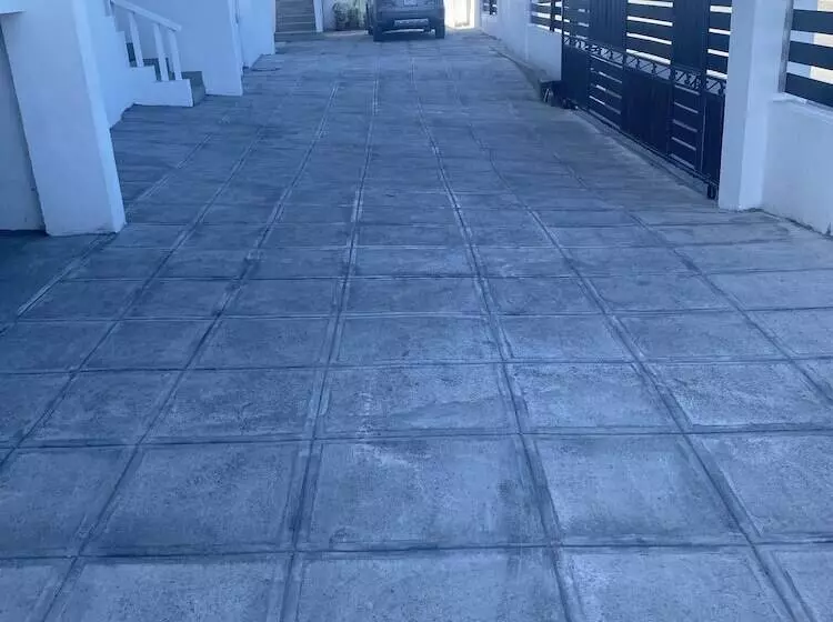 پانسیون Inn The Town