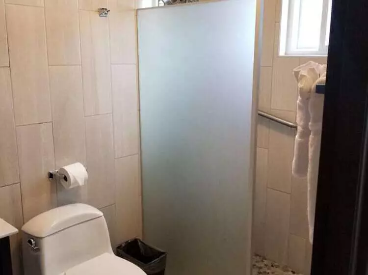 پانسیون Inn The Town