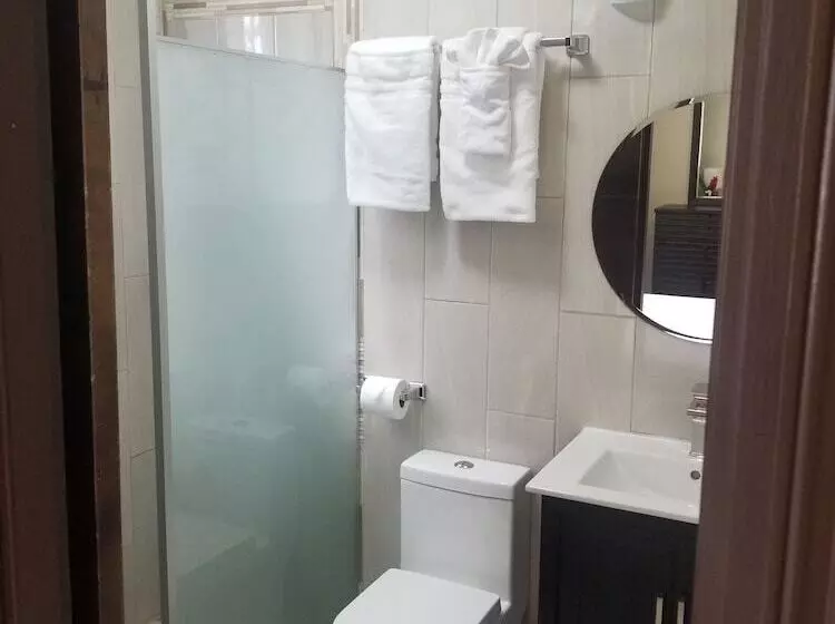 پانسیون Inn The Town