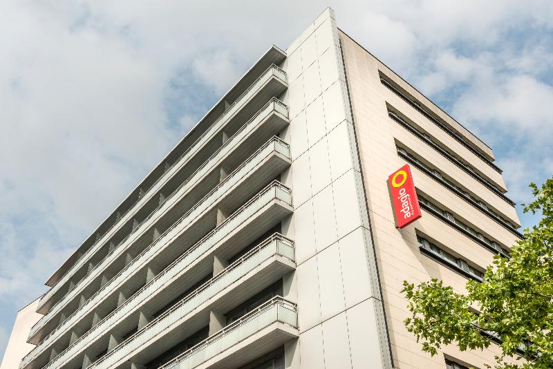 Aparthotel Adagio Paris Bercy Village