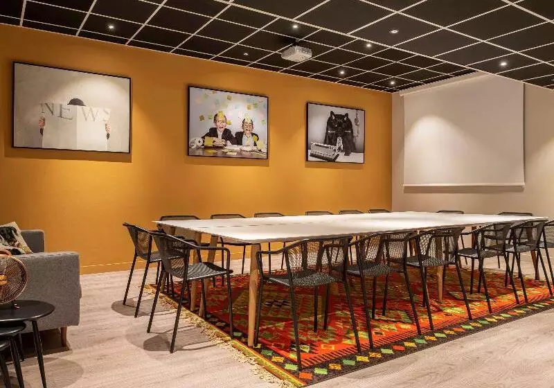 Aparthotel Adagio Paris Bercy Village