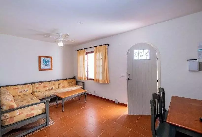 Apartamentos Son Bou Gardens By Menorcarentals