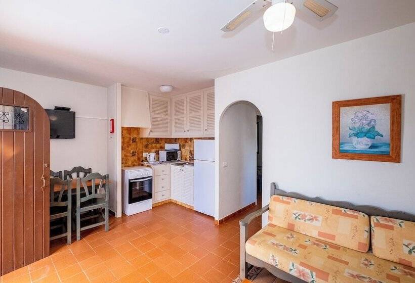 Apartamentos Son Bou Gardens By Menorcarentals