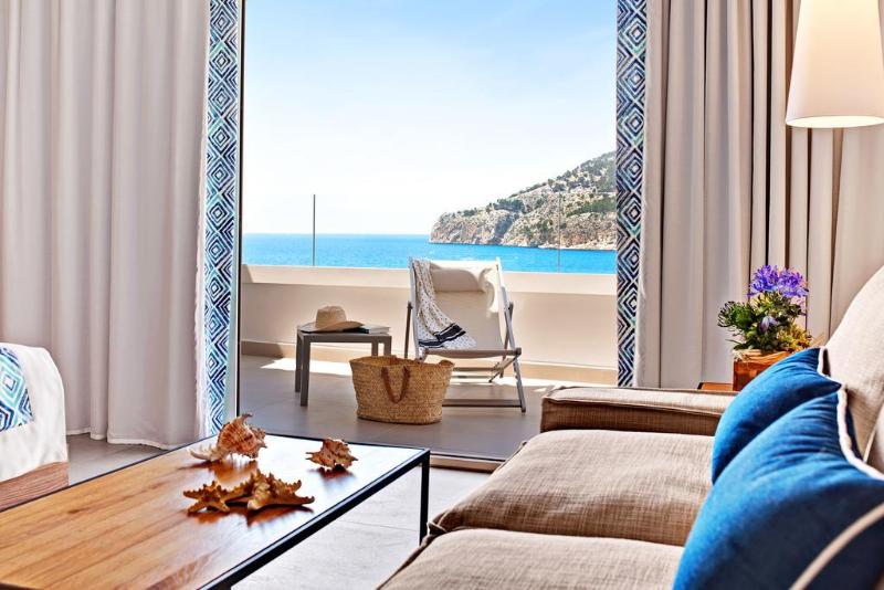 Bahia Suites Camp De Mar