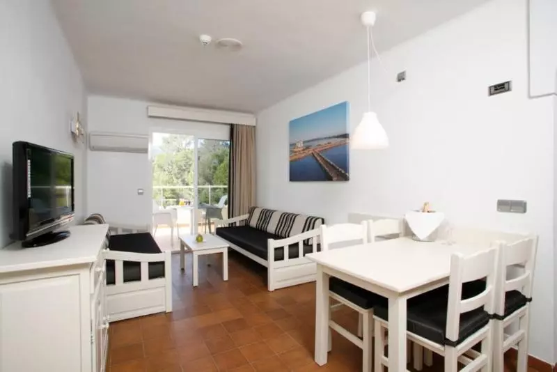 Bahia Suites Camp De Mar