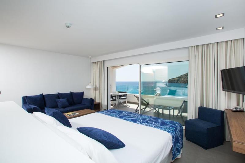 Bahia Suites Camp De Mar